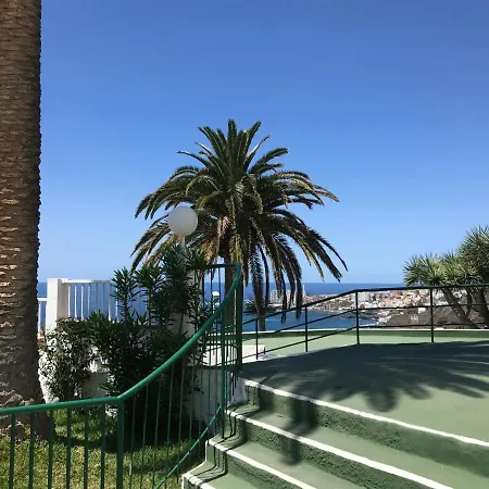 Sea View Relax And Surf דירה *