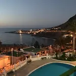 아파트 Sea View Relax And Surf *